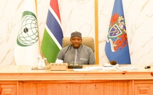 Gambie: Le président Adama Barrow dirige un nouveau conseil des ministres stratégique pour accélérer l’agenda de développement national