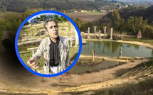 Il faisait payer des touristes pour visiter un « amphithéâtre grec antique »… entièrement construit de toutes pièces