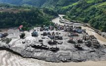 Inondations meurtrières entre le Népal et le Tibet: des centaines de pèlerins indiens toujours portés disparus