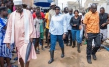 Inondations à Dakar : Marie Khone Faye soutient les sinistrés et déploie des camions