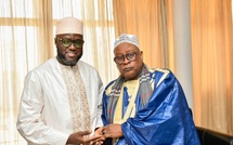 El Malick Ndiaye reçoit Serigne Cheikh Oumy Mbacké et une invitation à la 18ᵉ Journée culturelle et religieuse